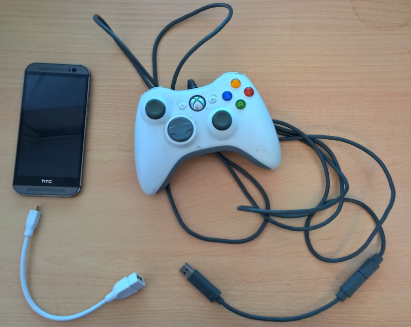 Android phone connected to an Xbox360 controller